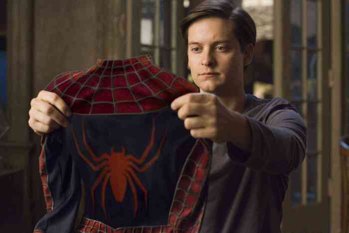 021-mary-jane-and-peter-parker-spiderman-theredlist.jpg