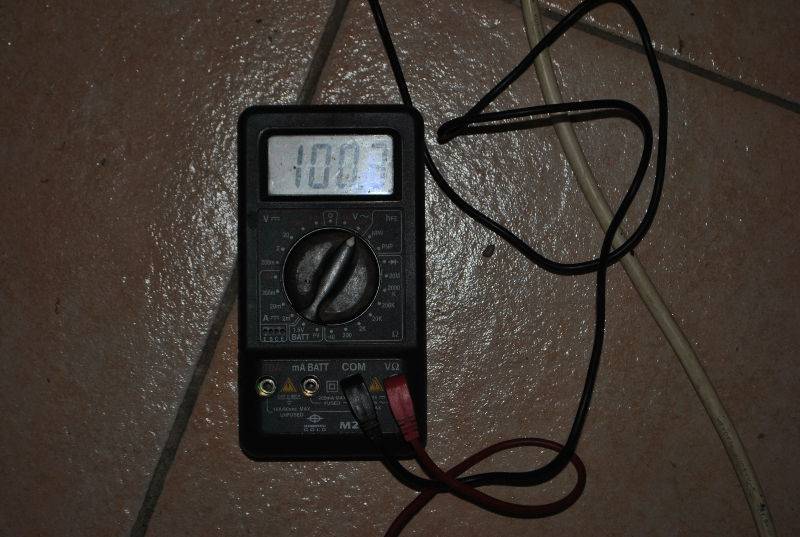 100v-in-the-chassis.JPG