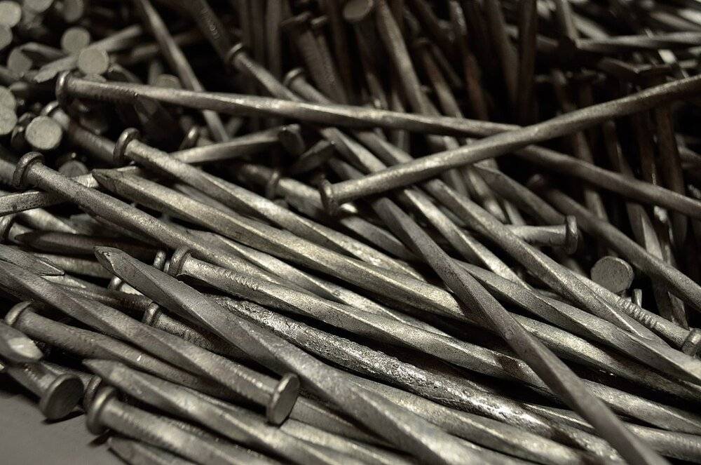 1200px-nailscloseup-jpg.jpg