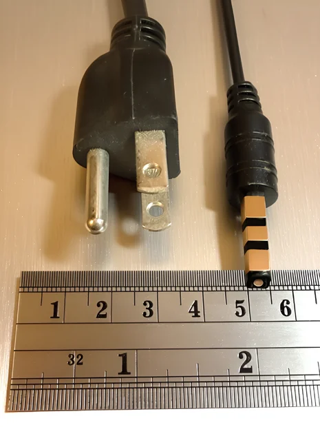 120v 4 pin slim connector.webp