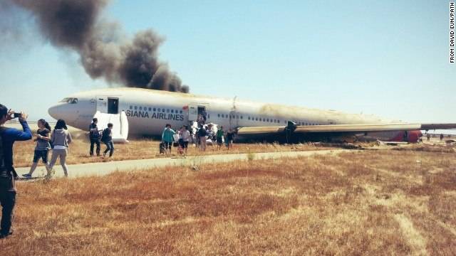 130706190825-san-francisco-plane-crash-18b-horizontal-gallery.jpg