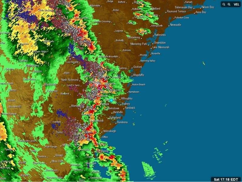 181020 1618EST Sydney Radar and lightning.jpg