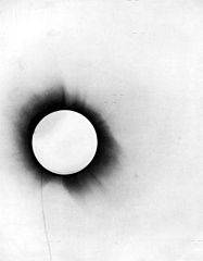 187px-1919_eclipse_negative.jpg