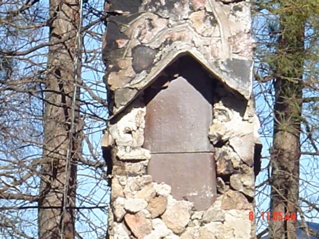 20031108BurnedHse2.webp