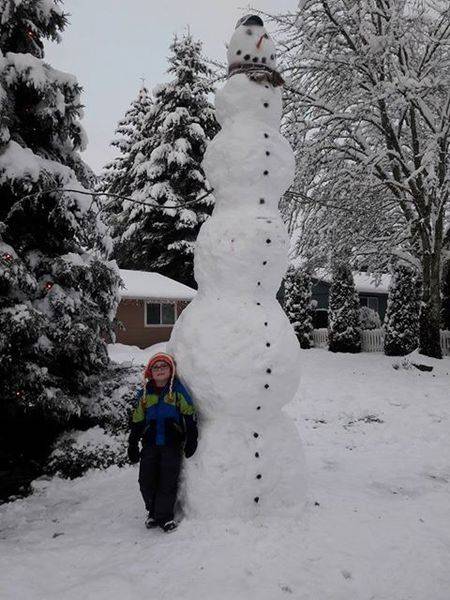 2017.01.12.pdx.metro.somewhat.taller.snowman.jpg
