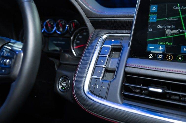 2021-Chevrolet-Tahoe-RST-Live-Photos-7.jpg