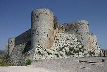 220px-Krak_des_Chevaliers_14.jpg