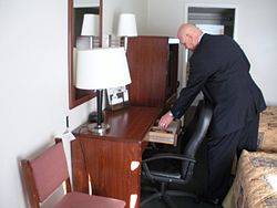 250px-Gideon_member_distributing_scripture_in_motel_room.jpg