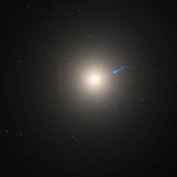 250px-Messier_87_Hubble_WikiSky.jpg