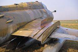 250px-Wing_fence_sukhoi-22m-4.jpg