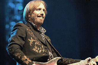330px-Tom_Petty_2010.jpg