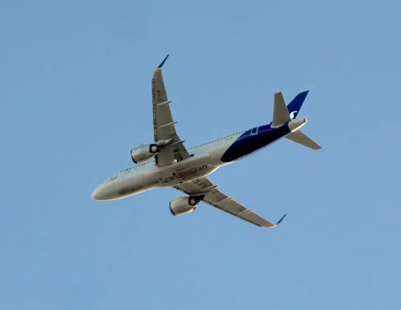 4 - Airplane 1.webp