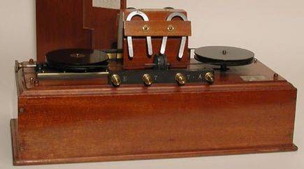 435px-D%C3%89TECTEUR_MAGN%C3%89TIQUE_%28radio%29.jpg