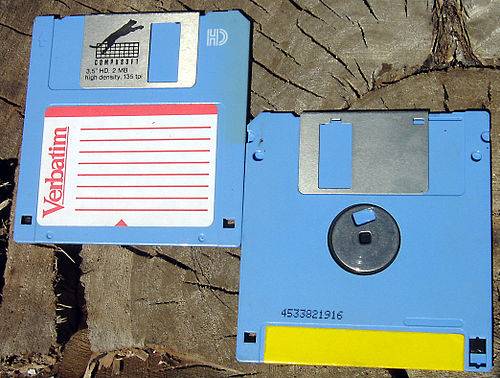 500px-Floppy_disc.jpg