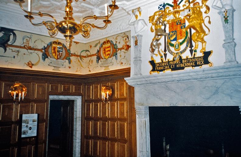 6 Edinburgh Castle, interior (1).png