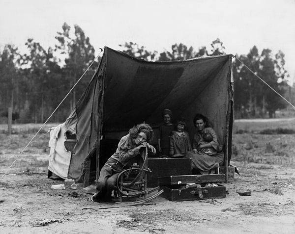 600px-Migrant_agricultural_worker%27s_family%2C_Nipomo%2C_California_ppmsca03054u.jpg