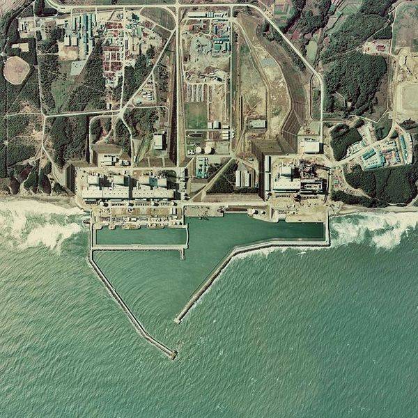 650px-Fukushima_I_NPP_1975.jpg