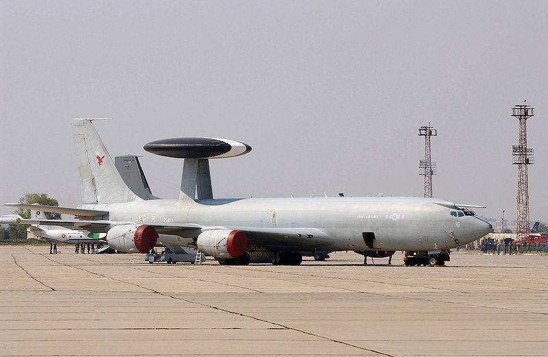 800px-Boeing_Sentry_at_Ignatievo_base.jpg