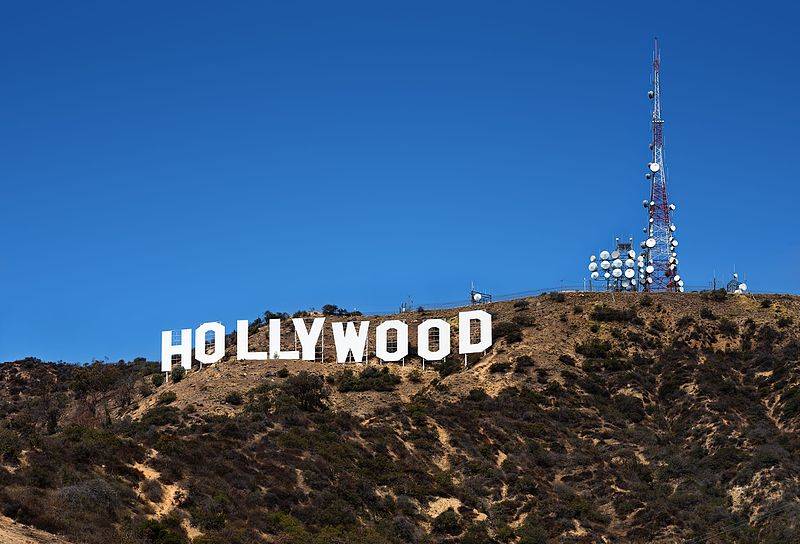 800px-Hollywood_Sign.jpg