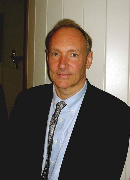 800px-Tim_Berners-Lee_April_2009.jpg