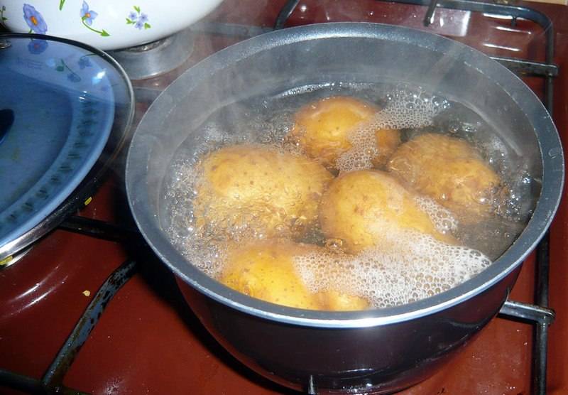 boiling-potatoes.jpg