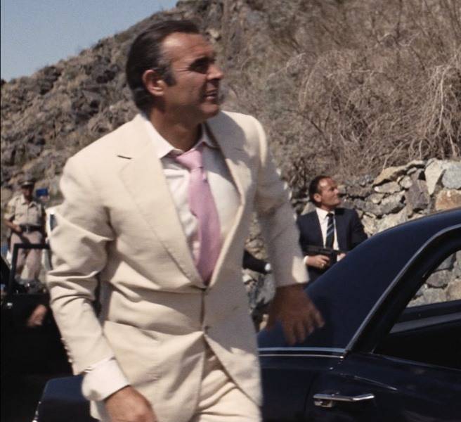 Cream-Linen-Suit.jpg