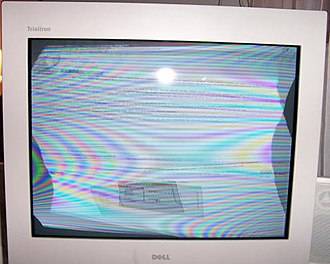 Degauss-in-progress_at_Dell-Trinitron-monitor.jpg