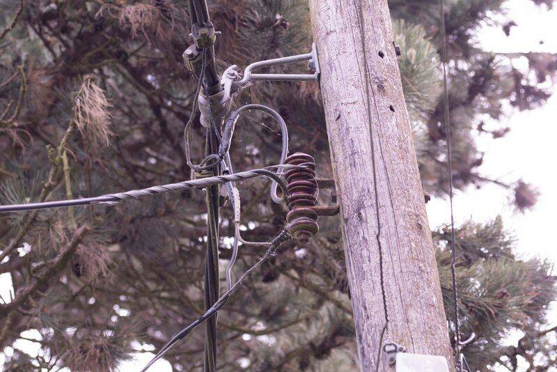 electric supply pole X.jpg