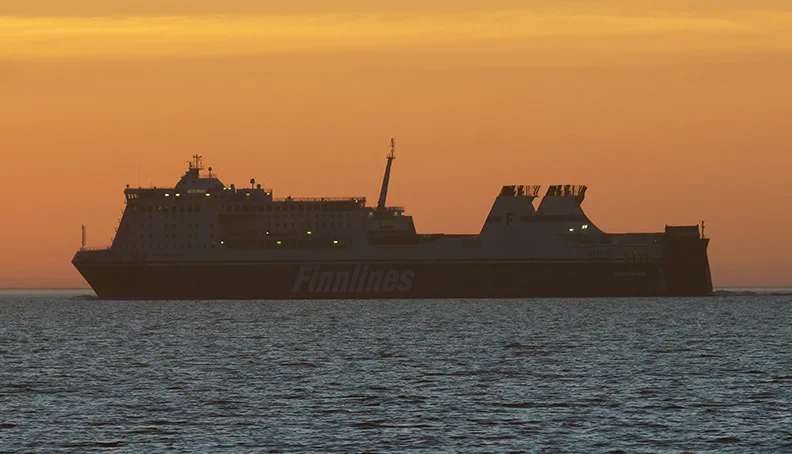 Finnlines (Sigma APO 50-200mm f4.5).webp
