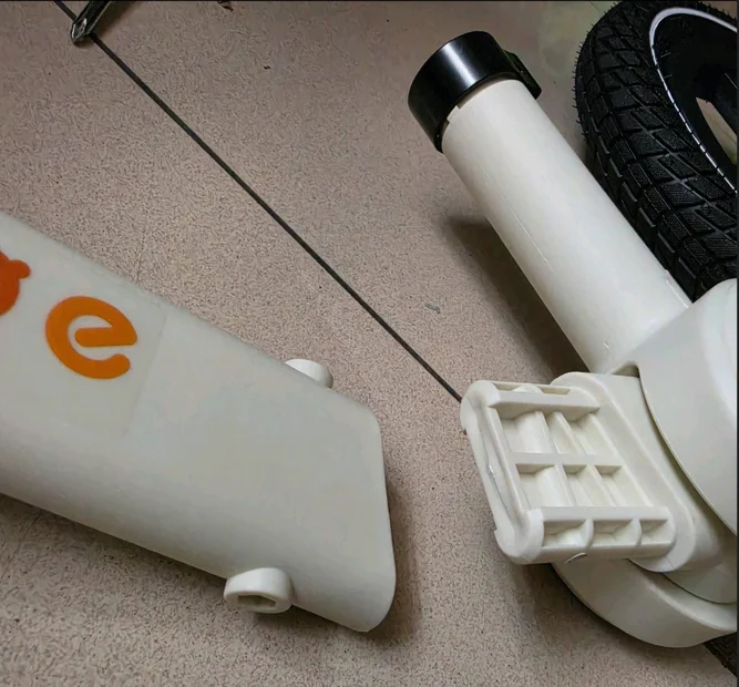 folding bike middle joint.webp