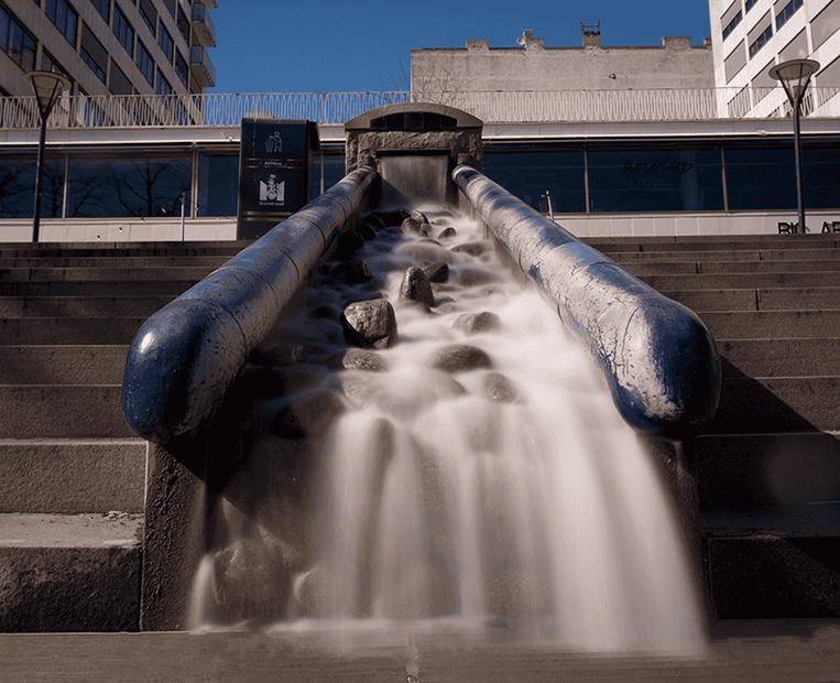 Fountain (2) (long exposure).png