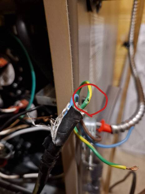 Furnace Power Line Damage from BX 1.jpg