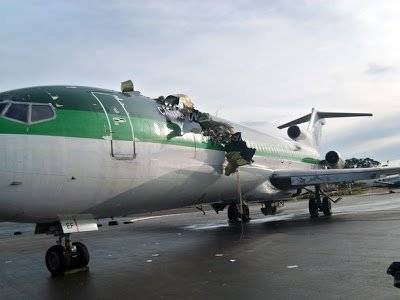 green-plane-canada-airlines.jpg
