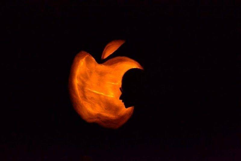 Halloween_Steve_Jobs.jpg