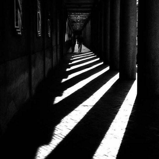 Harsh-Light-iPhone-Street-Photos-39.jpg