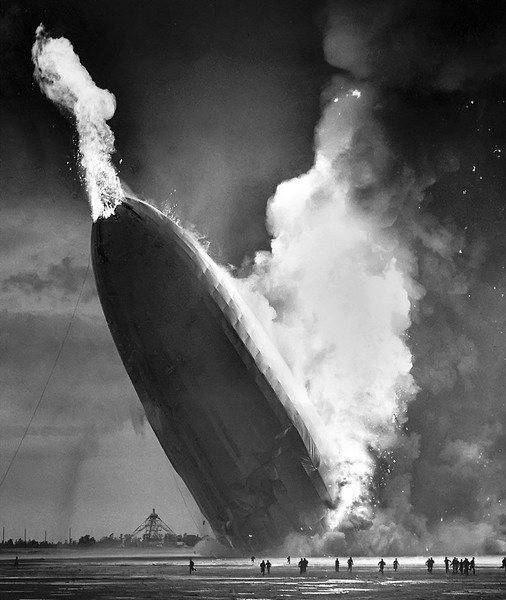 Hindenburg_disaster,_1937.jpg