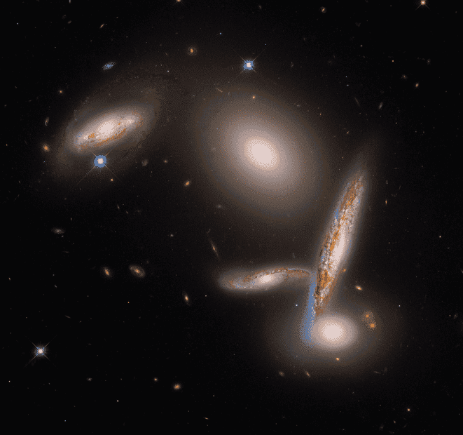 hubble_32nd_hickson40.png
