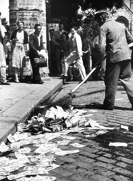 Inflaci%C3%B3_utan_1946.jpg