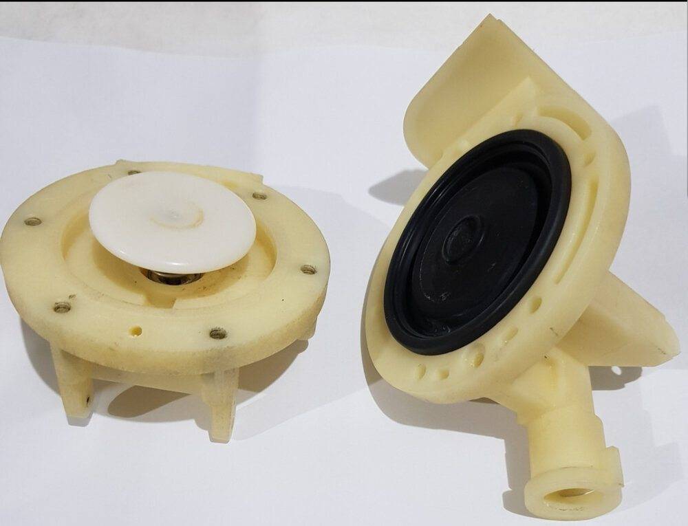 inside flow switch 1.jpg