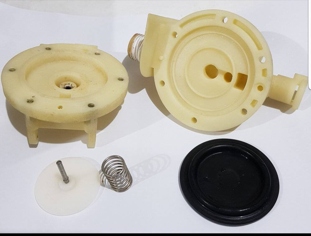 inside flow switch 2.jpg