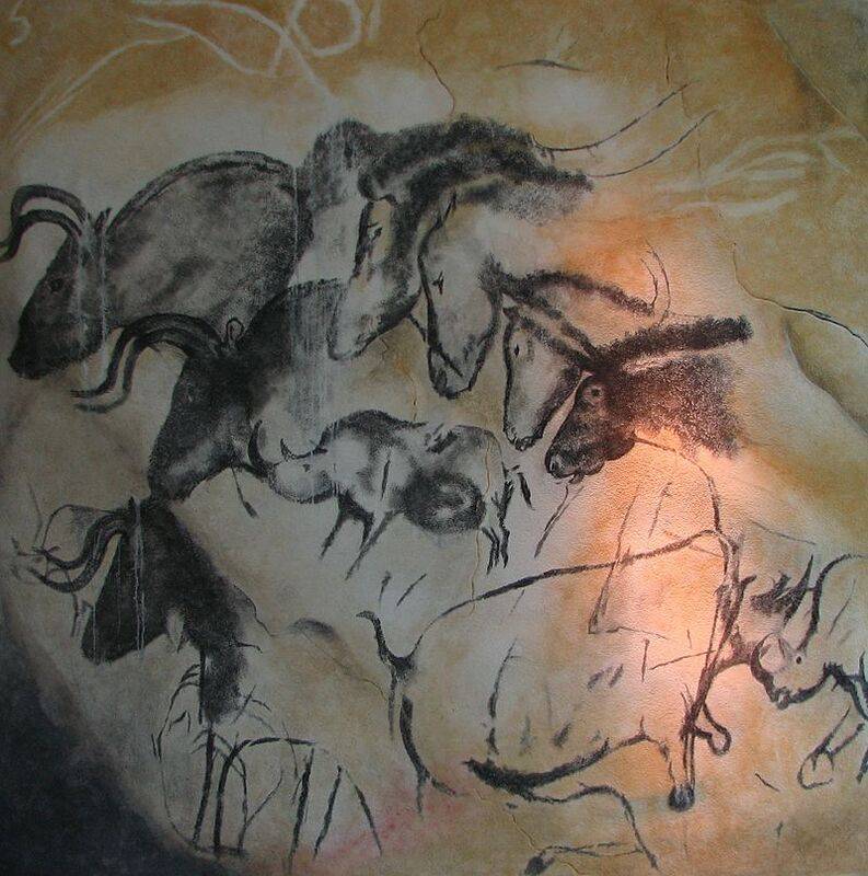 intings_from_the_Chauvet_cave_%28museum_replica%29.jpg