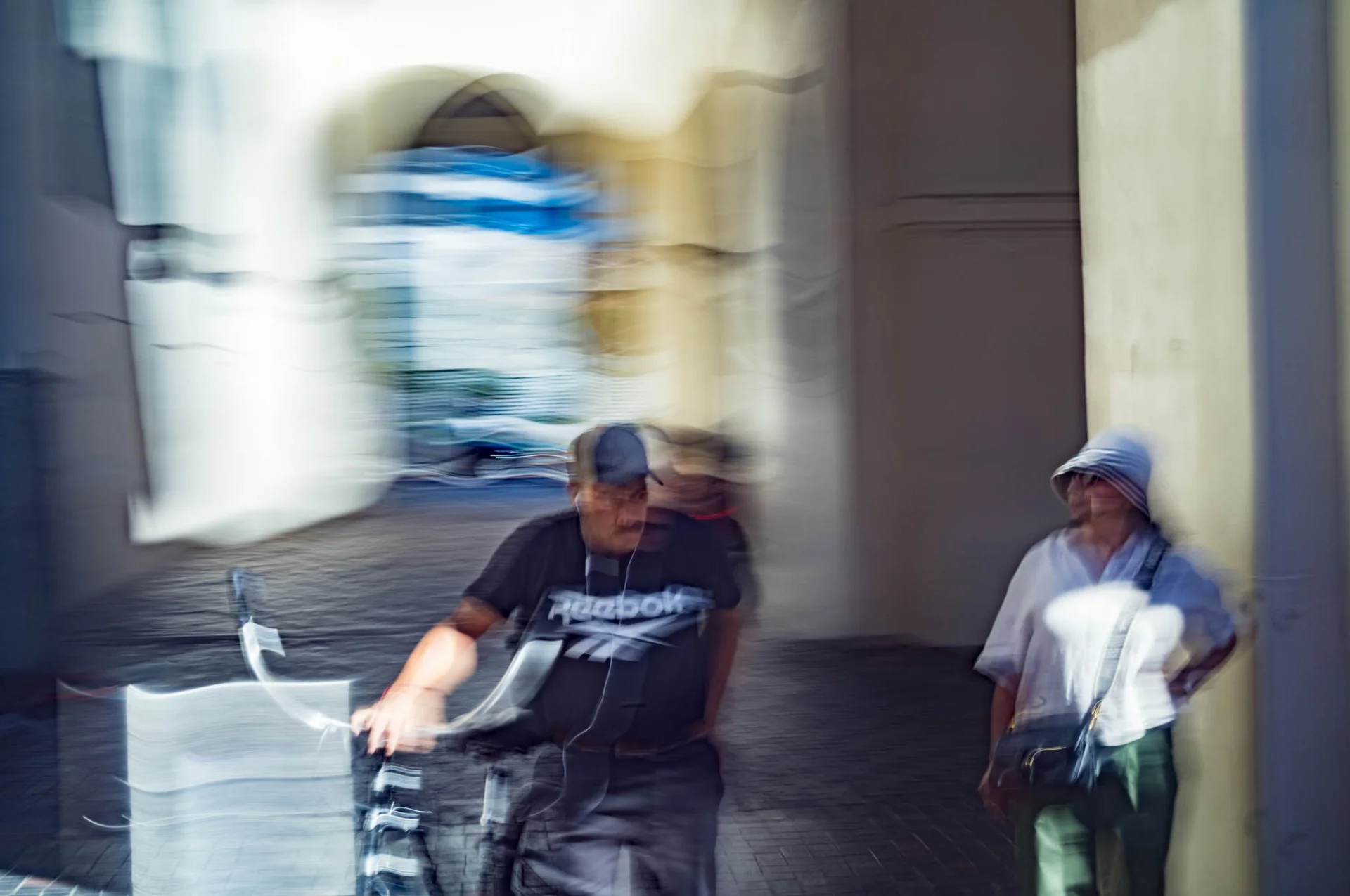 L1006196.webp