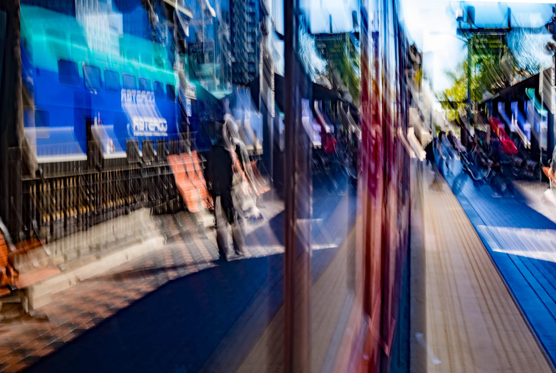 L1006972.webp