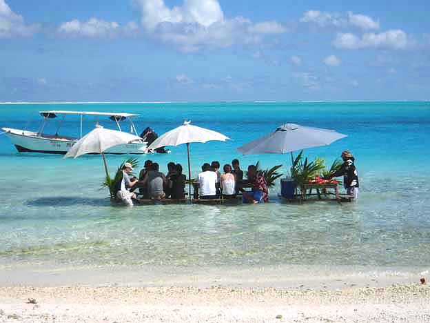 lagoon_lunch.jpg