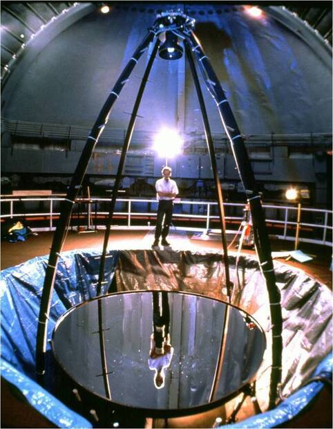 Liquid_Mirror_Telescope.jpg