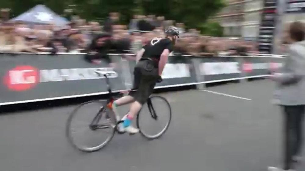 longest_skid.jpg
