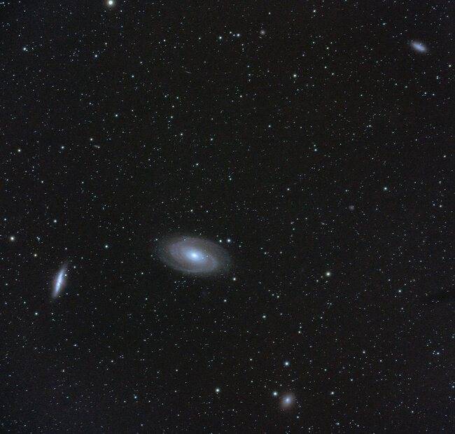 M81.82 DSS APO 28.2.22 51x45 Siril ISO1600.TIF_lzn-2 (#)_lzn.jpg