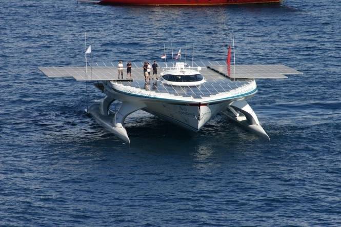 Ms-Turanor-PlanetSolar-departs-Monaco-27-September-2010-courtesy-of-PlanetSolar-665x443.jpg
