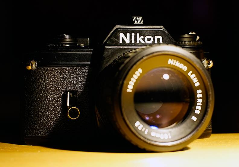 Nikon EM.jpg