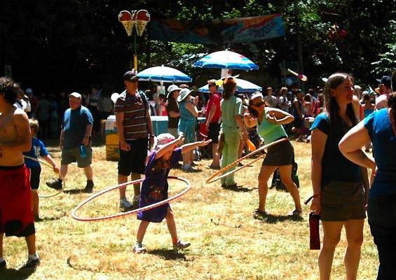 pf.ocf.2012.07.13.hippy.hoopers.jpg